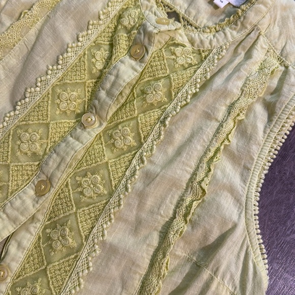 Anthropologie lace neon yellow button down tank xs - Picture 6 of 6